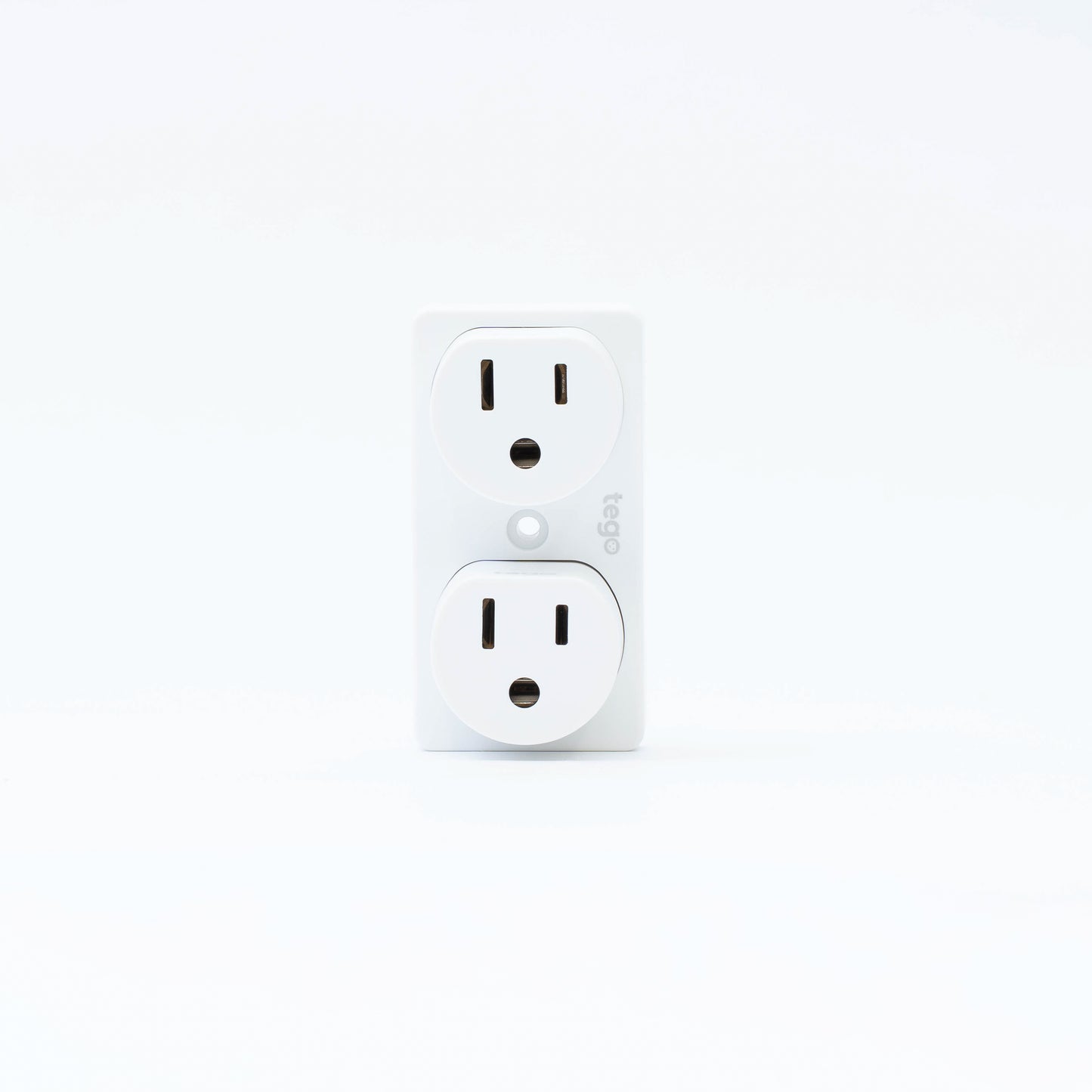 Tego Single Safety Outlet